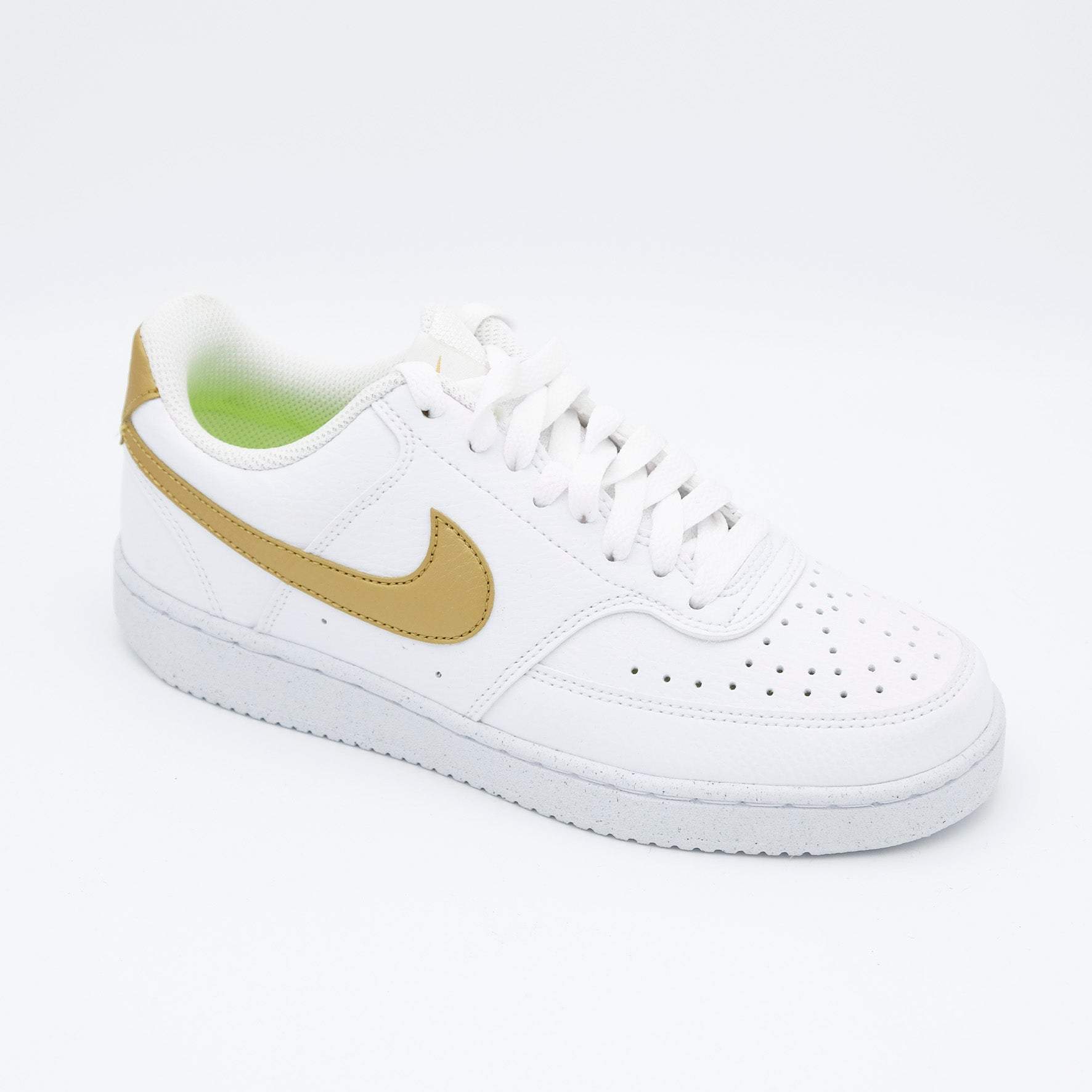 00138_51|eede05896df7fc3f78c03fd696654a63